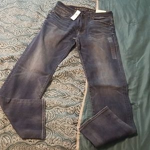Brand New Men's American Eagle jeans 33 x 34